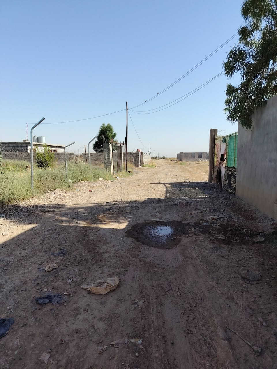 قطعة أرض سند زراعي للبيع
 طريق المشروع على ايدك اليسار
القطعة ركن شارع ٧ أمتار وشارع ٥ أمتار المساحة ٣٢٩ متر
سعرها مناسب وترهم بمقدمة.
للتواصل ***********
