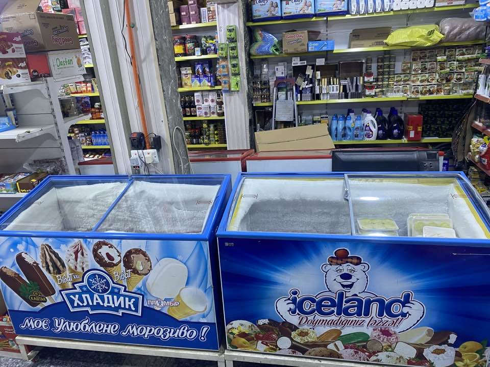 السلام عليكم يوجد عارضات للبيع عدد 5
ويوجد عارضات بطح عدد 6تبريد جدا ممتاز ونضيفات كلش 
الاستفار اتصل عل الرقم ***********مكلف بل نشر
