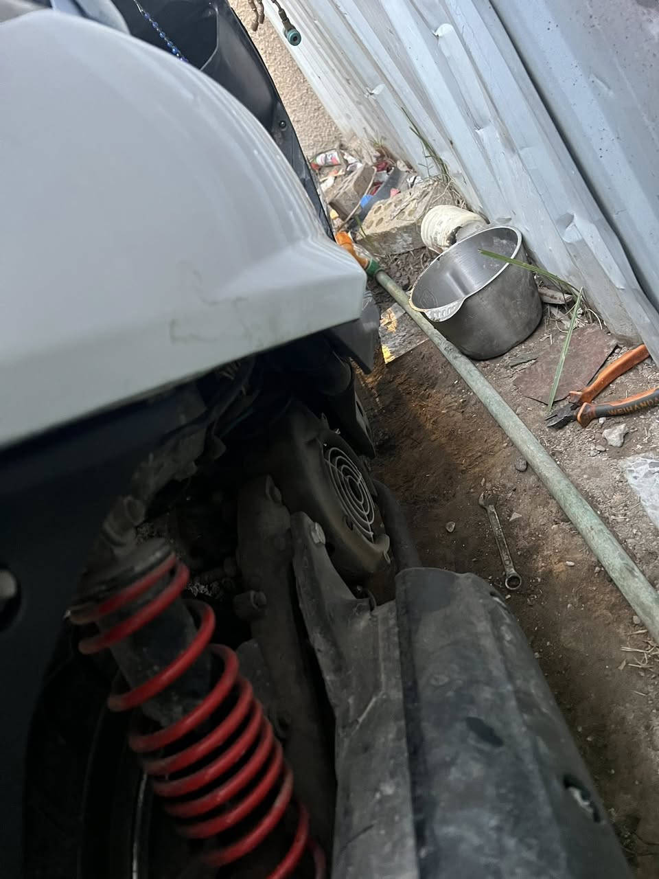 السلام عليكم دراجه ماكس ثعلب الدراجه كامله بدون نواقص سلف وتاير و باتري جديد رايدها ب 350 مكاني بغداد الغزاليه غير متواجد على الفيس 
متوفر على الواتساب  ***********
