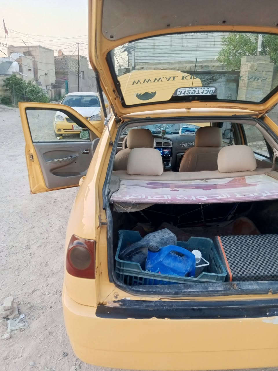 شيري موديل 2010 رقم بغداد
سياره جاهزه خير من الله 
مكينه وكير كورلا القبق اسود  
الدرايم شفت مال التحويرة مالته بلادي قطعه وحده 
صدر امامي خلفي نص عمر ماسويلك ياه جديد 
كهربائيات كله شغاله خير من الله 
السيارة هيه غرامات تأخذ صافي 

ابيع شرط التحويل 
$28 وبيه مجال بسيط حك الجيه 

العنوان بغداد الأمين الثانية 

رقم الهاتف *********** واتساب متوفر
