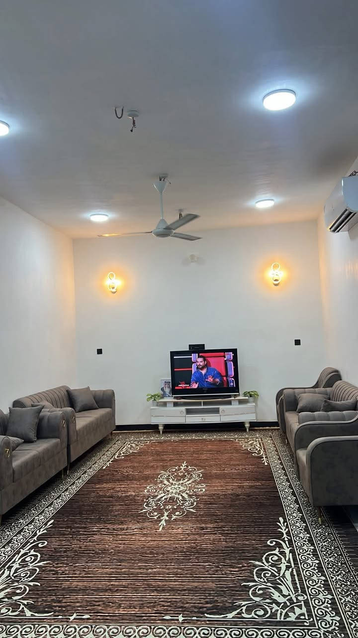 بيت زراعي للبيع مساحة 375 متر
قرب نهر الوفاء منطقة ال نياز قريب على مركز شرطة القضاء البيت ركن على شارعين الشارع الأمامي 10 متر والفرعي 8 متر
يحتوي على :
طارمة + حديقه 150 متر
ديوانيه 7 * 5
صالة 7 *4
غرفتين (5 * 5ونص) والثانيه (5 * 4)
مطبخين حار وبارد
ممر دخول
مخزن
منور جانبي + باب خلفي
صحيات داخل وخارج
السعر والتفاصيل الأتصال على الرقم
***********
