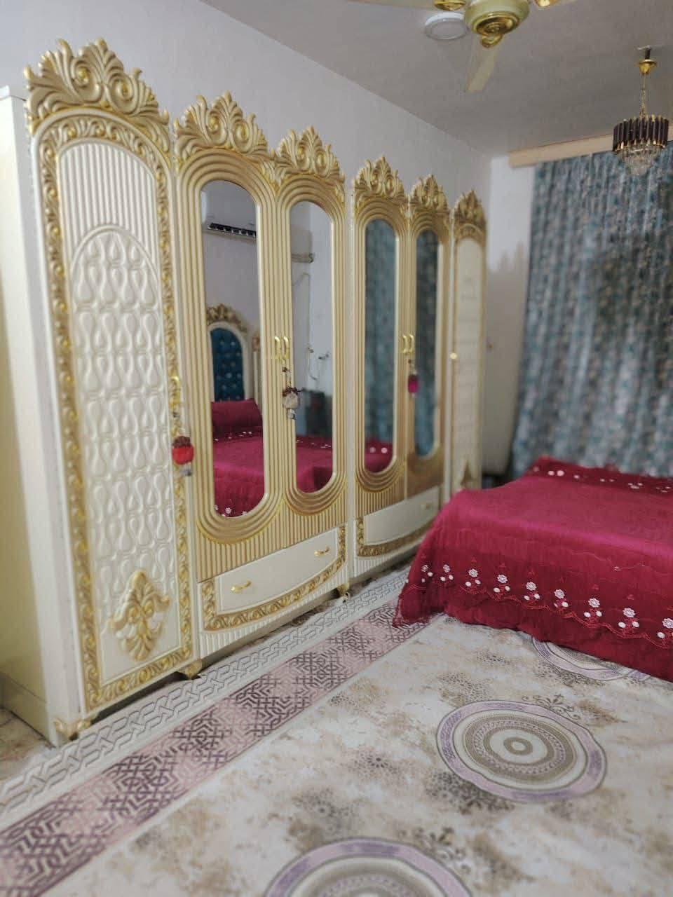 السلام عليكم
غرفه نوم للبيع 
عراقي 
خشب صاج السعر مليونين وربع وبيها مجال 
مكلف بل نشر الرقم ***********
