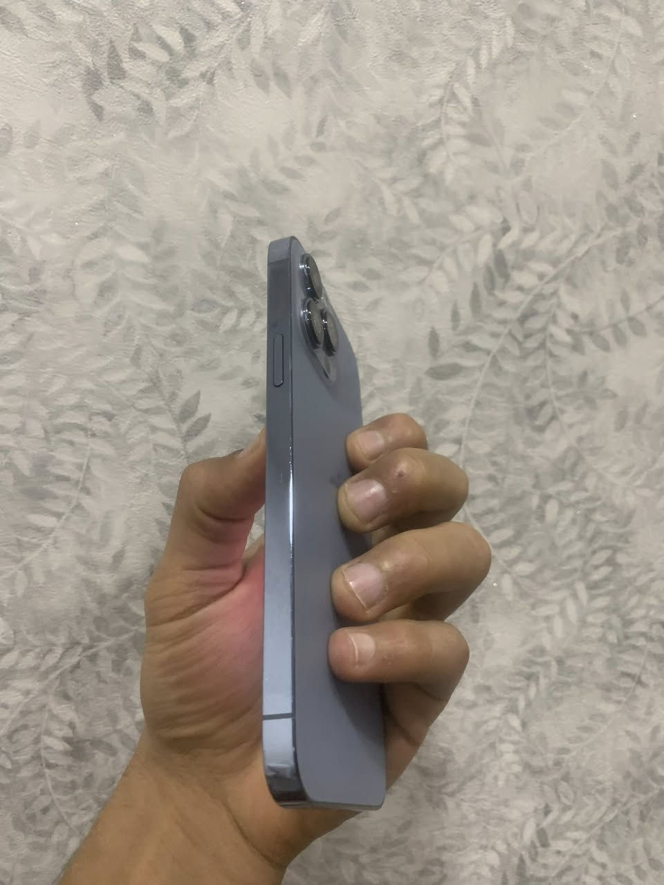 📱 iPhone 13 Pro Max
▪️ الذاكرة: 128

▪️ نسبة البطارية:77 

▪️ الجهاز: شراق اوسط 

▪️ نظافة الجهاز: نظيف جداً

▪️ وياه كارتونه مطابقه 

📦 السعر:  675وبي مجال قليل

📍 الموقع: بغداد – الوزرية

📞 للتواصل واتساب/***********
