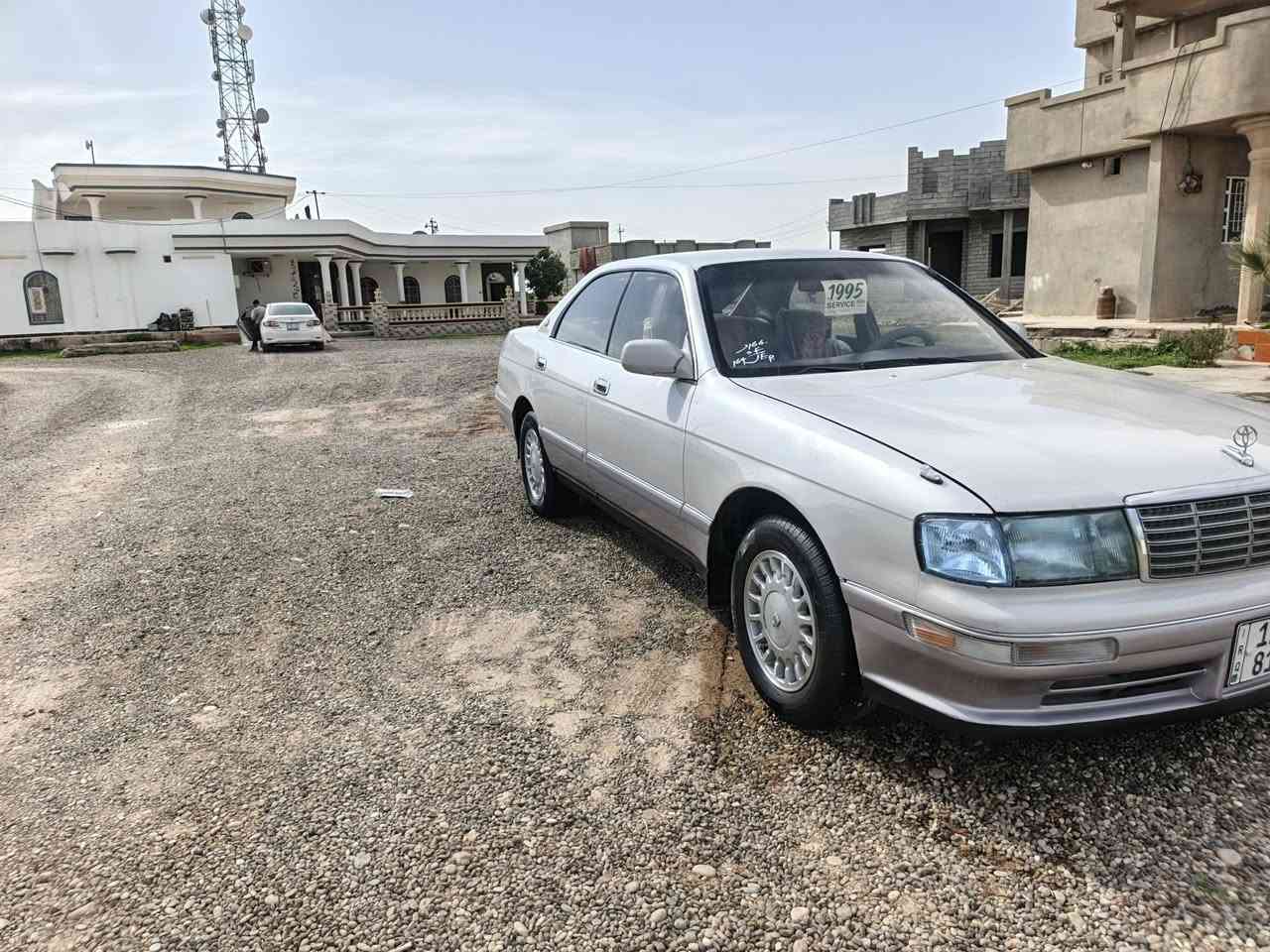 السلام عليكم تويوتا بطه رقم نينوى  دولي شرط الوكاله والتحويل ايمت ميعجبك،، محرك 3000 بلباكيت كير 3000 يملخ طياره بيها شلعه تخبل سياره جاهزه من الدعاميه للدعاميه،، محرك وگير شرط،،صدر أمامي خلفي مشتغله كله بل باكيت شاده وربل شاده جديد ،،طخم تاير بل كارتون شاده،،باور گصه كهربايات كلها شغاله،، تبريدثلج ❄⛄،، تدفئه 🔥نار،، لايت زينون عالي ناصي،، اشاير،، رونات ،، كيلو متر كله شغال،، كيج بنزين،، بگ لايت،،  شاشه ٤سماعات الانترا گصه،، دبل ولوي أصلي مو محور،، منفصل،، سياره مكفوله كفاله عامه من الدعاميه للدعاميه من الگص والنقل الجثه والعيب الشرعي سياره فقط صبغ الصندوق والباقي كله عله وضع الشركه اما ما شاء الله عله غرفتها وجه باب صندوق دشبول كشانه داخل البونيد كله شركه سياره جاهزه السعر 60 وبيها مجال للشرايه وبلعافيه ليأخذها إني مكلف هاذا رقم صاحبها بياع وما يقصر الرقم ***********
