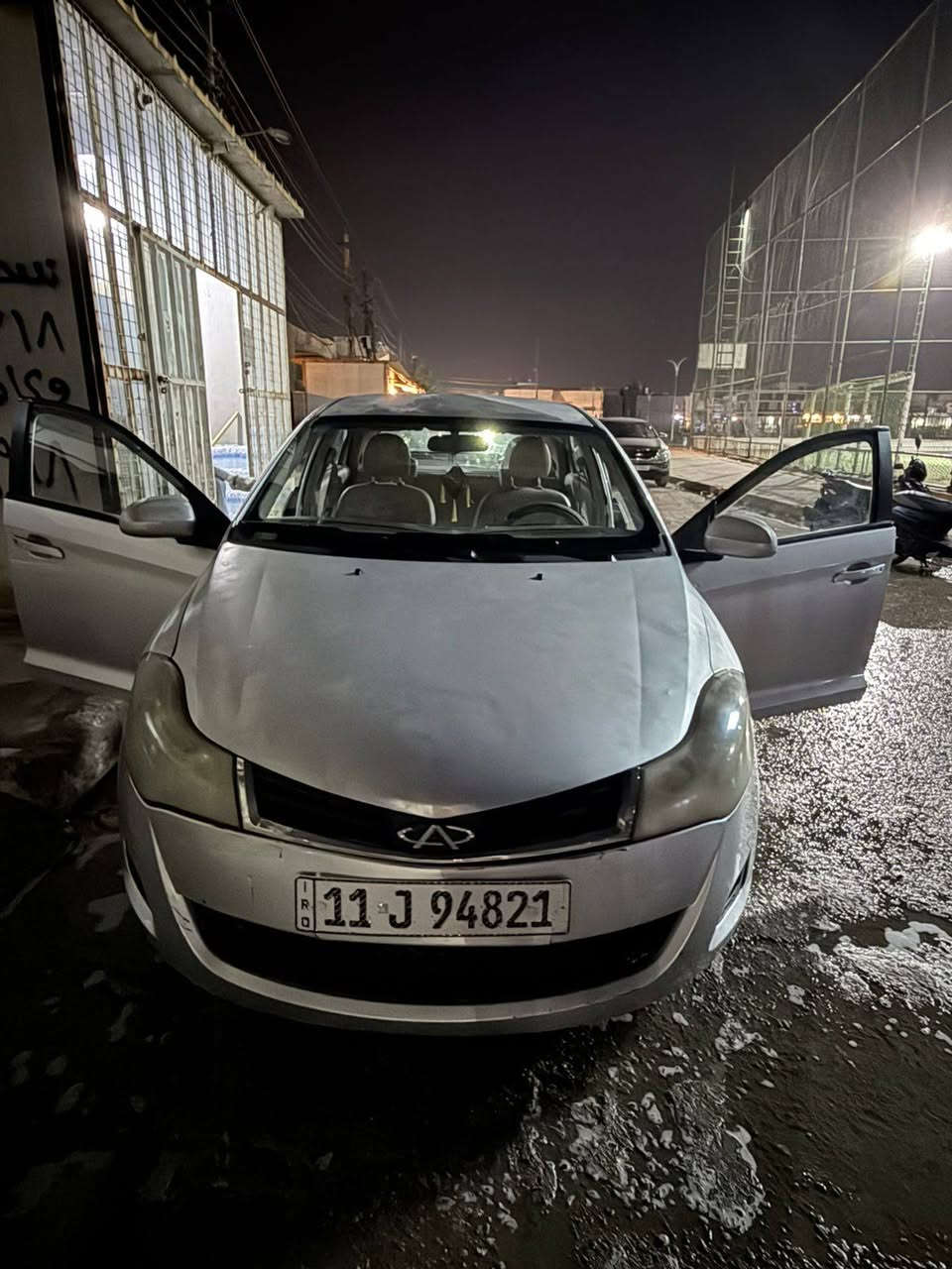 من رخصة الادمن شيري فلاوين رقم بغداد موديل ٢٠١١ سياره البلاديه تخم تاير صدر جديد تبريد رقم دولي خير من الله السعر ٣٧ وبيه مجال ***********. مكان السياره بغداد الغزاليه
