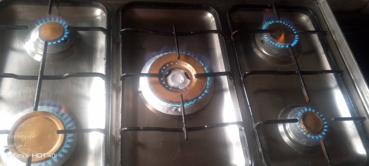 طباخ تكنو مصري شقال بل شرط عل فحص سعر وبيه مجال لاتصال ***********
