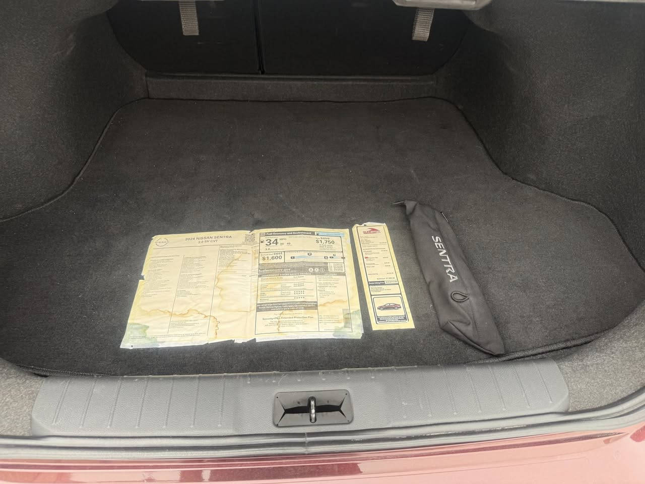 نيسان سنترا sv 2024
سياره ماشيه 9876 بعدها زيرو
سياره رقم بغداد باسمي
سياره دخول جديد وترقيم جديد 
بدون ايرباك وبدون شواصي  وبدون ودواخل ولغد
فقط تبديل جاملغ ومصبوغ
وبيها مكان بارد حافه البنيد
( توقف ذاتي امامي خلفي  بصمه ابواب الاماميه تشغيل عن بعد حساس الخروج عن المسار نظام تحديد مسار وبعد بيها مواصفات) 
السعر170 ورقه  قابل للتفاوض
سياره جديده وبعدها بوضع شركه وبلخير على الياخذها
للاستفسار *********** متواجد واتساب
