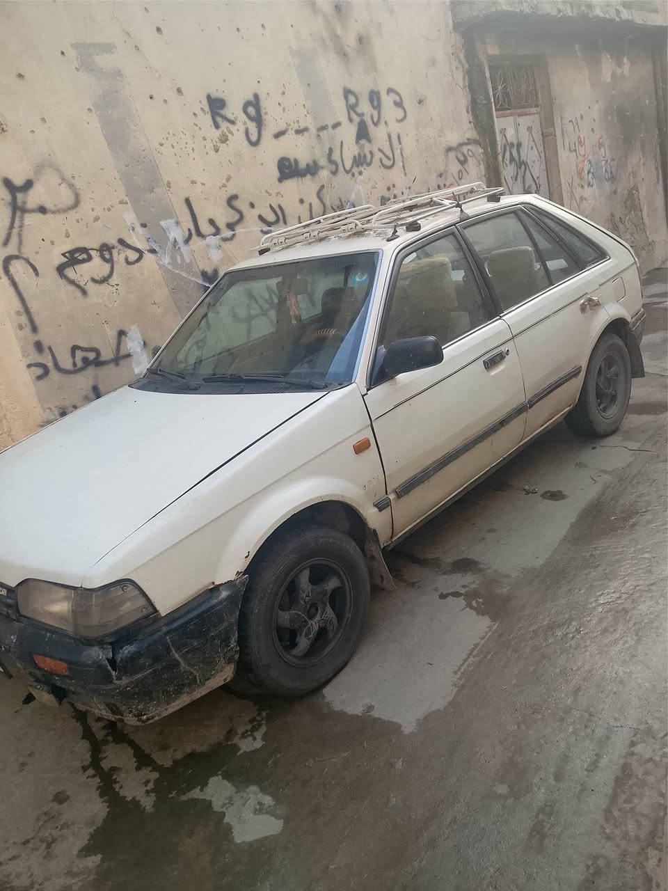 السلام عليكم سياره للبيع نوع مازدا سياره مال روحه وجيه هزه جديده سنويه ل 2030 للاستفسار على هذا الرقم ***********
