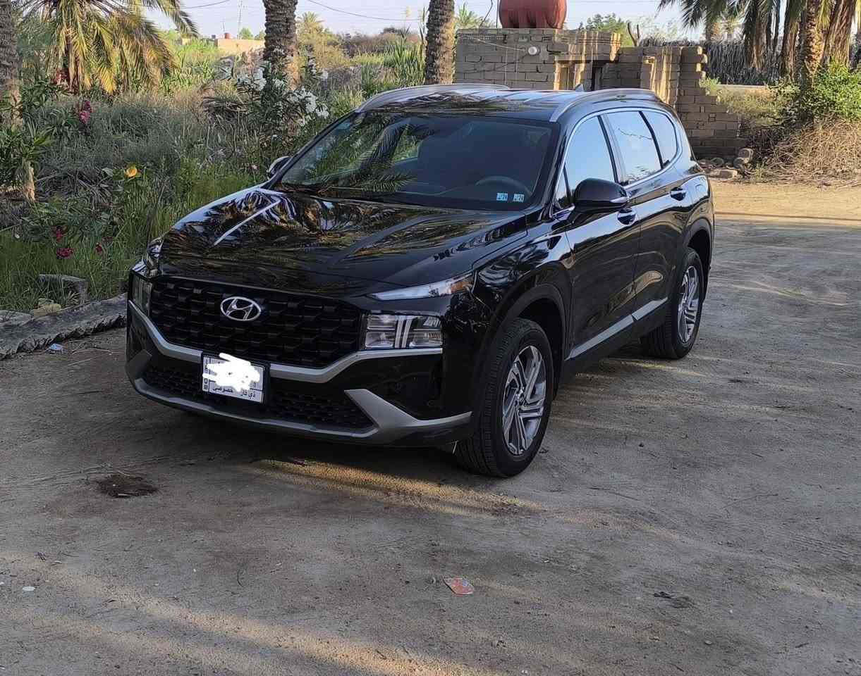 سيارة سنتافي موديل ٢٠٢٣ وارد امريكي ضرر بسيط جاملغ الامامي فقط الحادث موضح بلصورة سيارة نضيفة وجديدة مابيه اي نقص ماشيه ٥٠ الف رقم ذي قار باسمي 
مكان السيارة الناصرية 
السعر 220 وبية مجال بسيط 
للاتصال
***********
