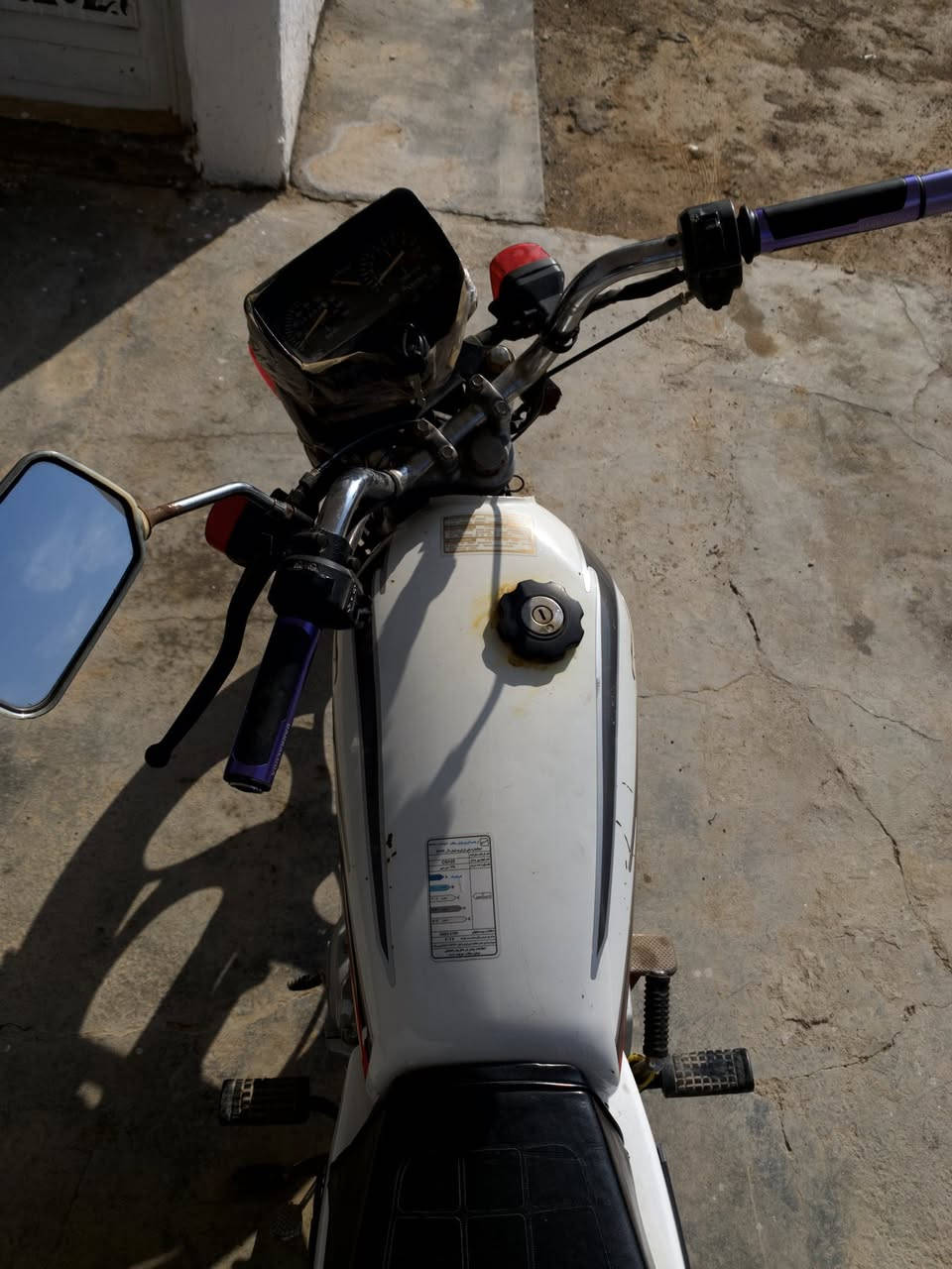 السلام عليكم
سيفان 2019 فوول نظافة 

صالنصة كاتم سولنك 

ويل كب رياضي يدات رياضي 

كهربائيات كلشي شغال تايرات جدد 

السعر 350 

***********
