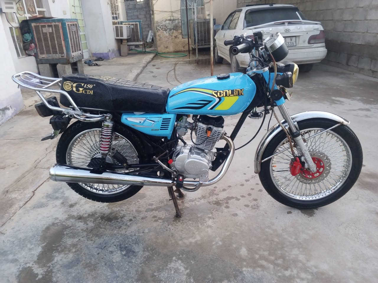 السلام عليكم تايكر ٢٤كامله ما بيه نقص كهربائيته كامله مكينه قويه كلش فقط شاشه وكفه  بقيه كفاله سعره ٦٠٠بيه مجال مكاني دلي عباس هذا رقمي ***********
