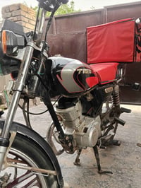 سلام وعليكم للبيع تايكر 4كير 450 وبيهه مجال مكاني الدوره 07765592921
