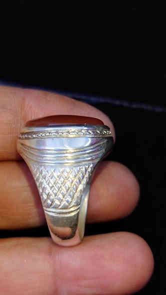 عقيق يماني طبيعي صياغة يدوي السعر 50الف العنوان بغداد زعفرانية فضه 925الهاتف *********** بغداد
