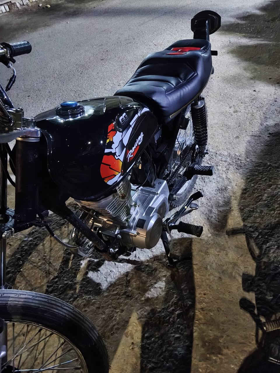 دراجه البيع سيجي ام الحربه كفاله عامه عده البراقي مال دبلات لوره بدلتهن بدون وراق  صاله 5تيام من تعمرت سعر خاص *********** هل 650طلع كبل
