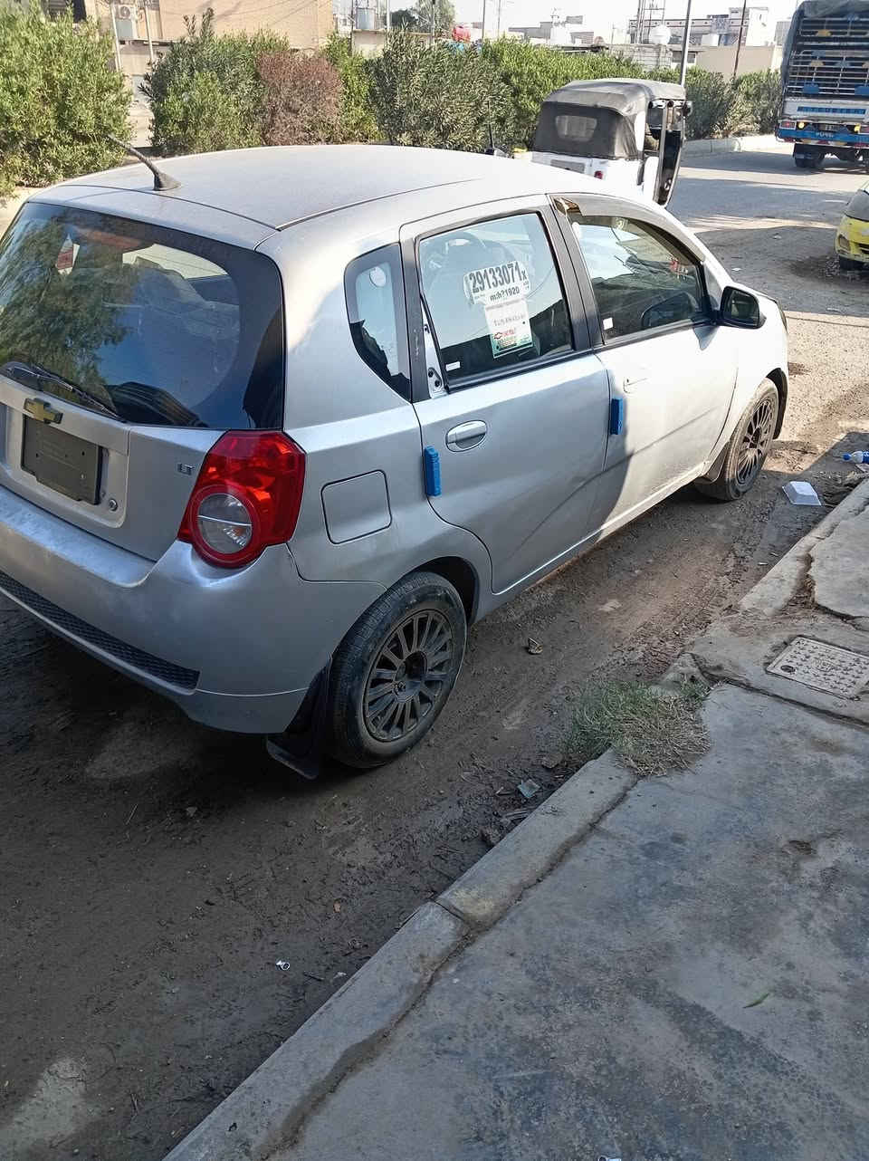 افيو موديل 2009 رقم ديالى كير مكينه كورلاء يارس خير من الله صدر خلفي امامي جيد  انت تاخد رقم انكليزي سنويه جديد معامله كامله على البصمه بسمي سعره ٣٨  مكانه بعقوبه للتواصل ***********
