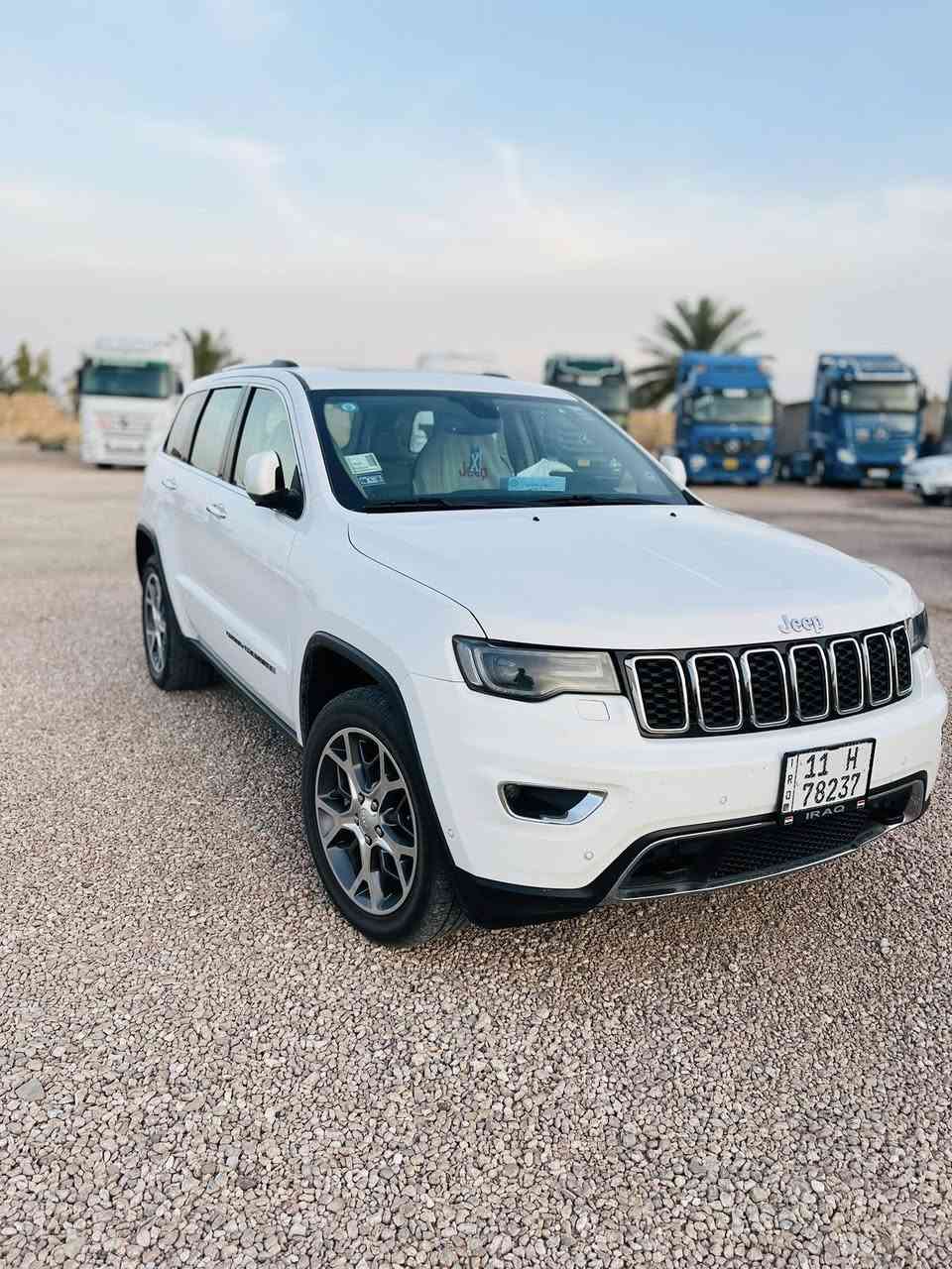 جيب شيروكي Limited خليجي 2021
كفاله عامه ( فول مواصفات)
ممشى السياره 78,000km 
للاستفسار 📞***********

