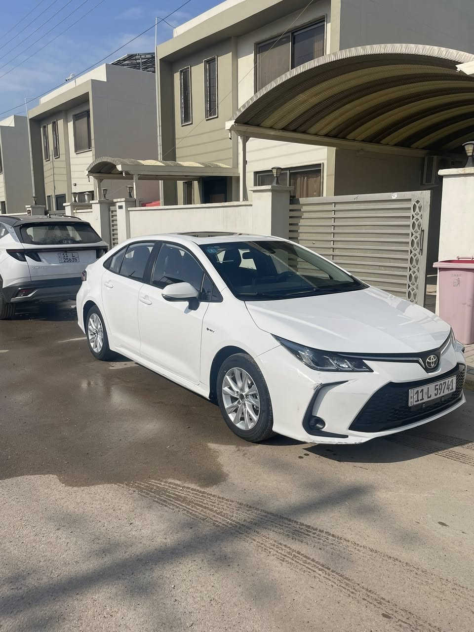 كورلا 2024 هايبرد شكل خليجي 
ماشية 38 الف كيلو متر 
فول مواصفات داخل جلد اسود 
سيارة مكفولة عدا pdr بسيط و شخوط بالدعاميات
سعر 150 
تواصل *********** واتساب
