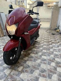 اللهم صل على محمد وآل محمد السلام عليكم اخوان عندي دراجه فاز هونداي، م...