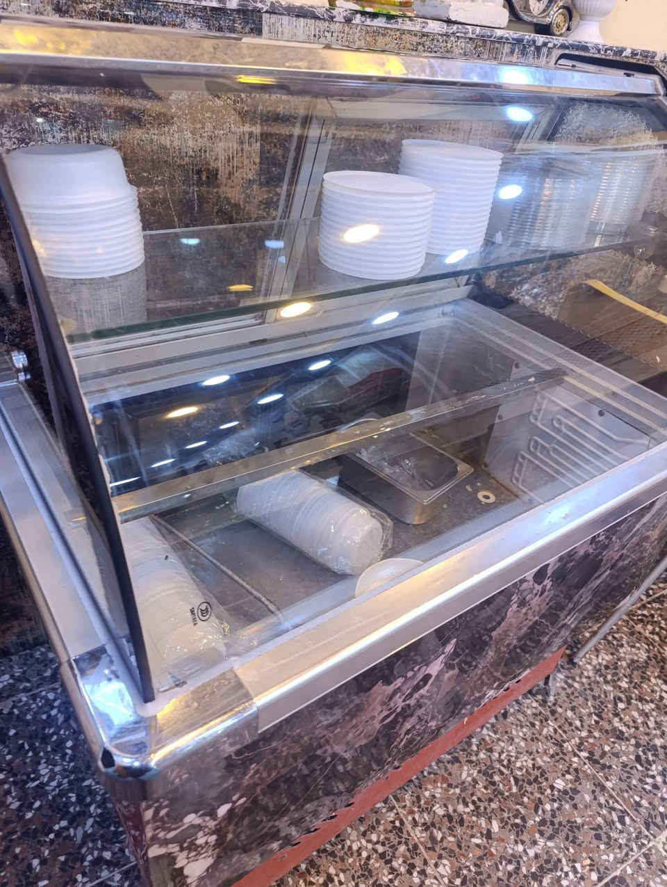 براد مقبلات نضيف ***********
