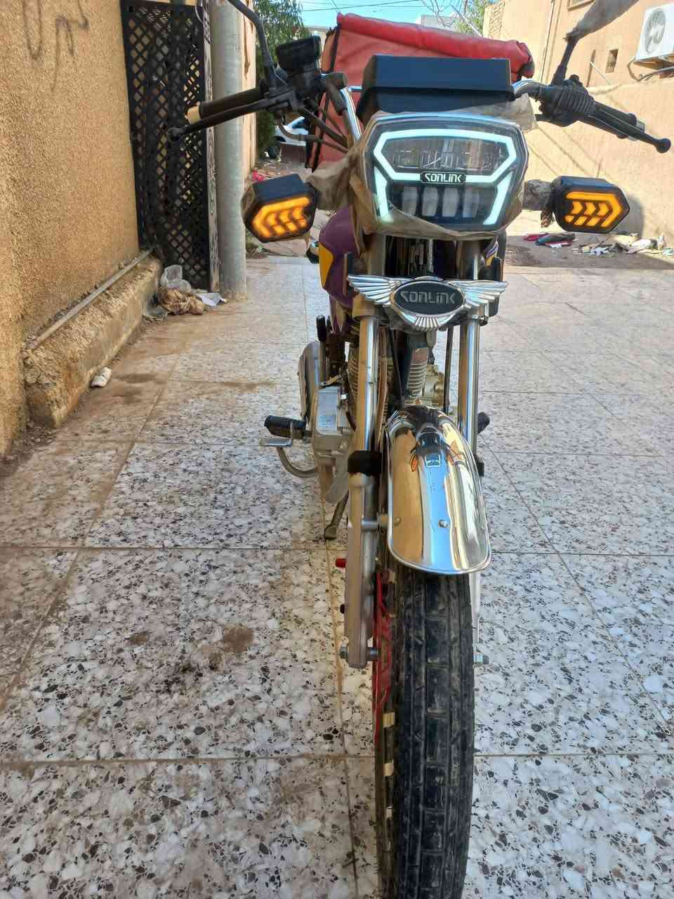 دراجة سيفان 24 محرك 200
السعر 750 المكان تكريت


**إذا كنت صاحب هذا الإعلان وتريد حذفه لأي سبب، رجاءا أرسل رسالة إلى الدعم الفني**