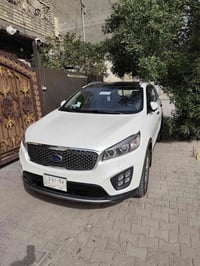 السلام  عليكم بيع سورنتو ٢٠١٥ شكل ١٦ خليجي فول مواصفات عدا جنطة مو كهر...