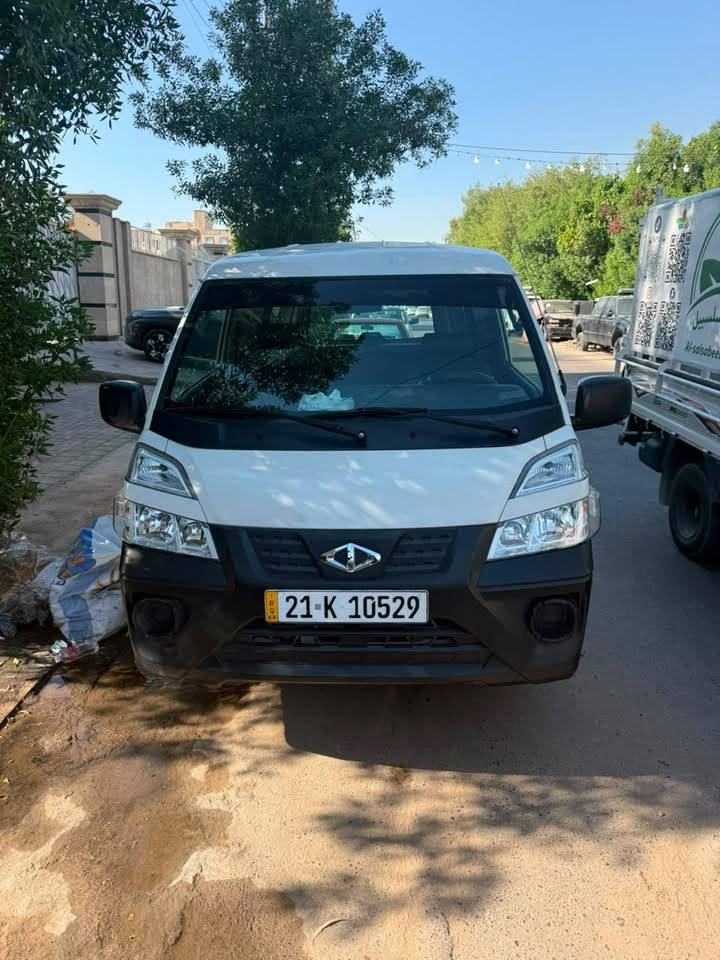 السلام عليكم موديل 24

ماشيه 30 الف وقابل للزياده
مكينه 2400 بانزين
لا صبغ لاظربه
مكفوله
بدون اي نقص 
رقم وسنويه جديد
رقم شمالي
العنوان بغداد

***********

