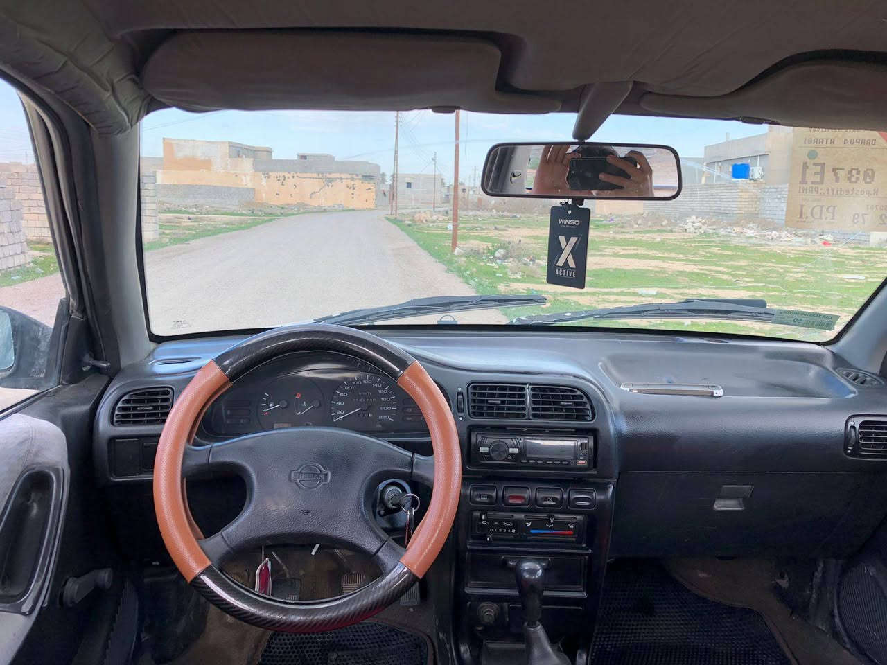السلام عليكم
نيسان سني موديل 1993 سنويه الى 2029 شرط التحويل  نضيفه وجاهزه من كلشي 
محرك مجفت لا صرف ولا دخان صدرها جديد كهربائيات كلها شغاله
ما بيها لا طخه ولا معجون ولا خياس كامله مال جنيه 
ما تحط عليها كلشي انشاء الله.  البيع نقد فقط وبدون مراوس،  السعر المطلوب؟ 33$   المكان الشرقاط ***********
