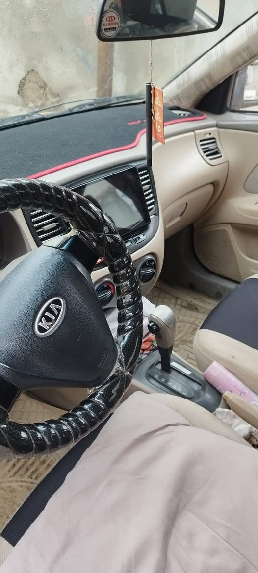 كيا ريو موديل 2009. كوري محرك 14 رقم بغداد دولي هيئه وغرامه صفر ضررها جاملق امامي شرط بدون دواخل  كاربون بانزين. شرط  التحويل. رقم التلفون .   ***********
