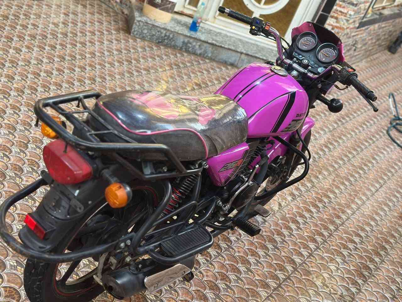 السلام عليكم
دايوان مديل 22 رقم وسنويه لوحاته مستلمه بسمي تحويل مباشر كفاله عامه السعر مليونين وميه 2100 بيه مجال لشراي عنوان
كوت المركز
***********
