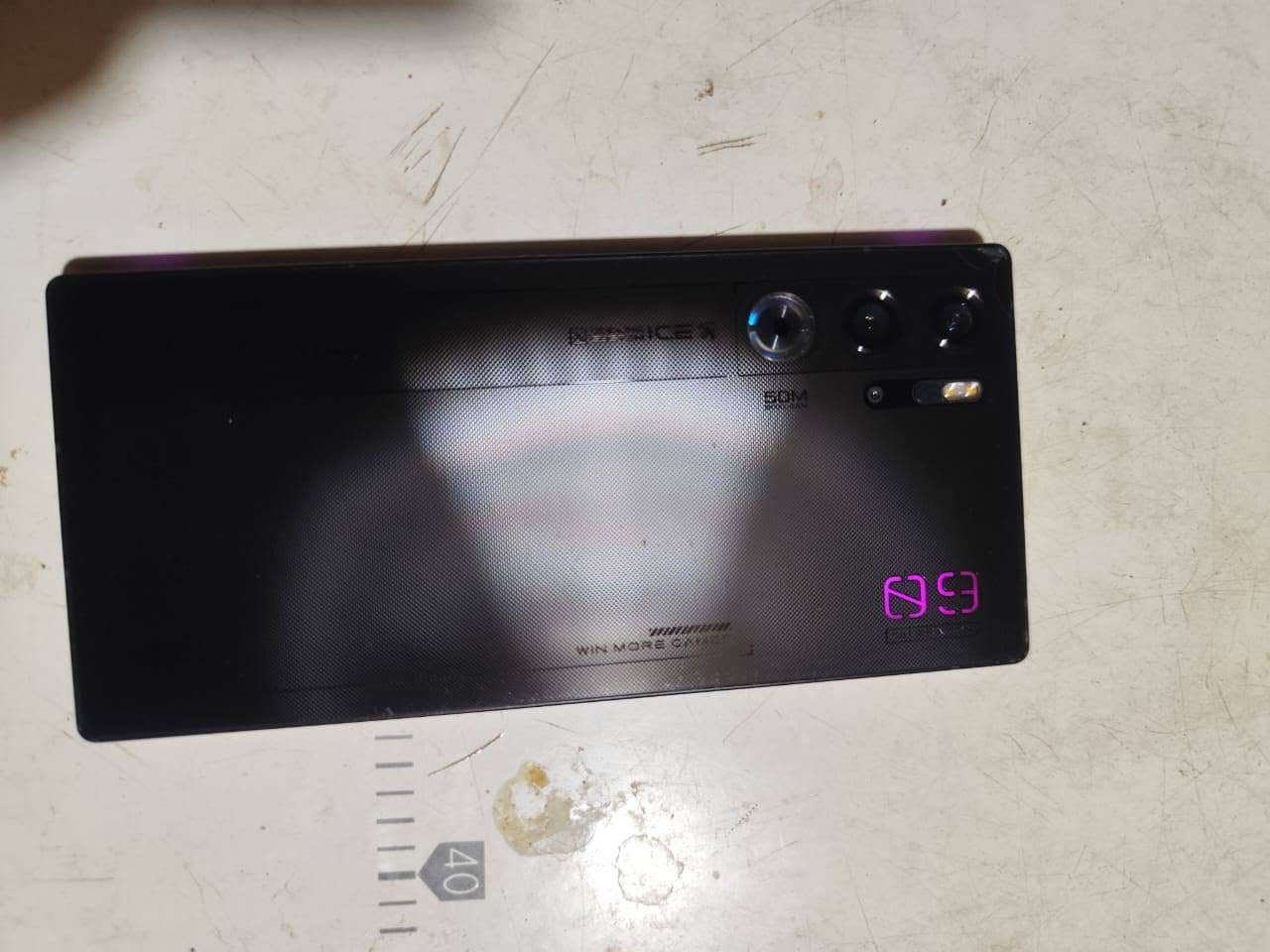 سلام عليكم ريد مجك 9برو جهاز نضيف بي فطر زغير بضهر كل غراضه كامله السعر 550بي مجال رقم هاتف ***********وتساب بي عنوان بغداد
