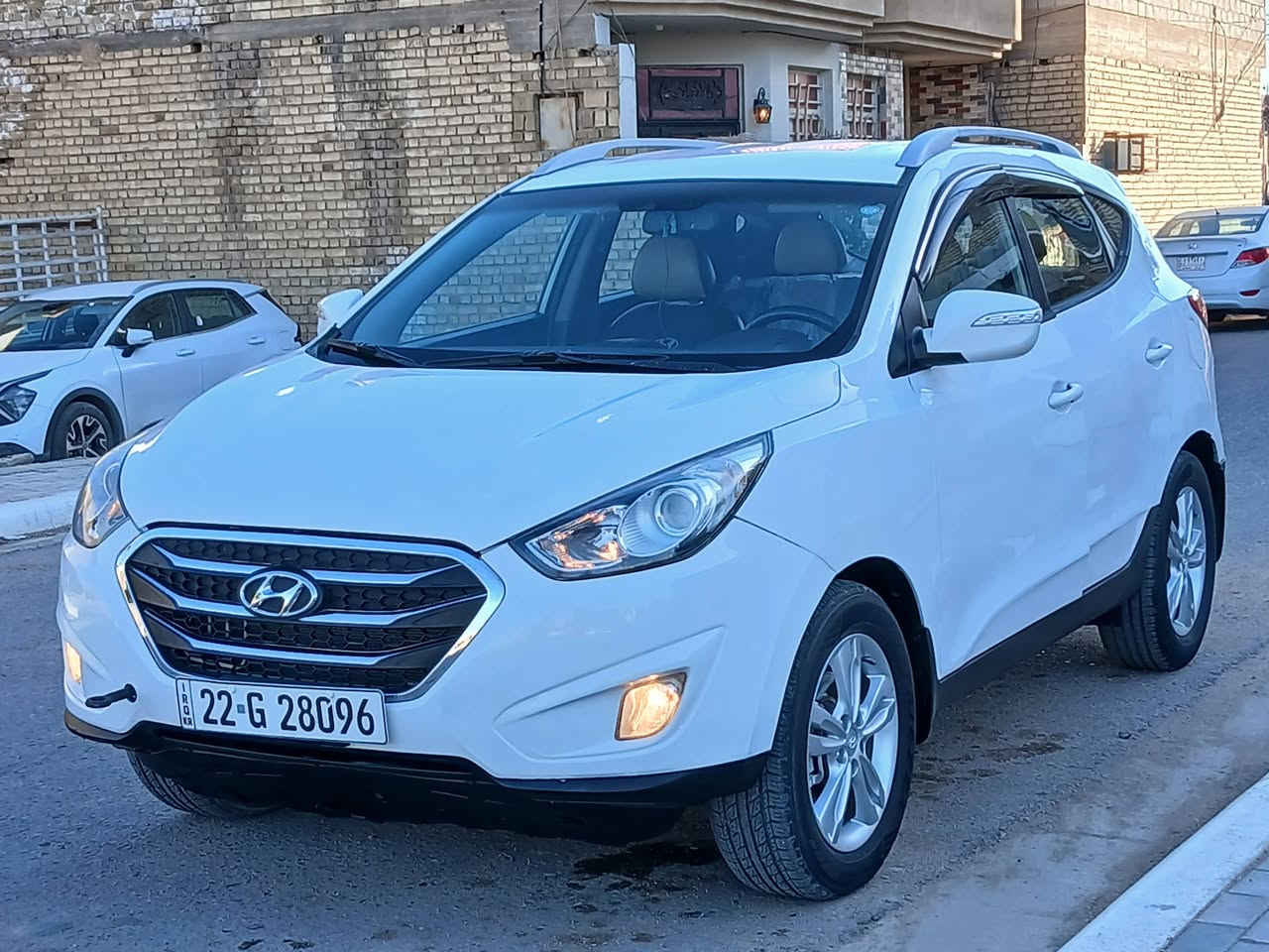 سلام عليكم سياره نوع توسان خلجيه مديل 2013 السياره جاهزه كير مكينه حداديه تخم تاير السياره حلوه وجديده تريد وكال تريد تحويل السعر 117 وبيه مجال بيه قطعتين بي بدون دواخل العلوان كربلاء رقم الهاتف تصل ودلل *********** بيع فقط
