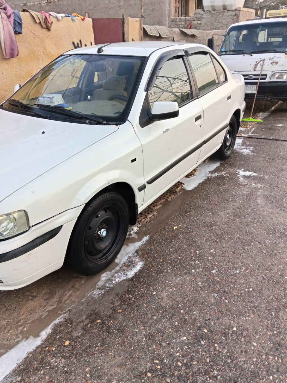 السلام عليكم سمند موديل13 رقم إنكليزي بغداد بسمي تحويل ثاني يوم رايدها ب43 وبيهه مجال عنواني بغداد جسر ديالى الجديد ***********
