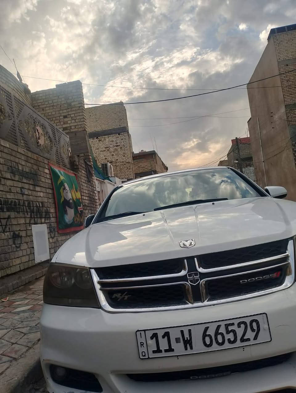 السلام عليكم عندي دوج افنجر
موديل 12
رقم الجديد 
السياره بأسمي 
تحويل ثاني يوم 
سياره نضيفه 
بيهه باب السايق وخلف السايق 
وبنيد بدون ايرباك بدون دواخل 

سياره مال جنايي
السعر في الخاص. او واتساب

***********
