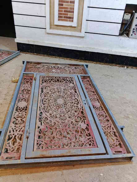 كرسته للبيع للتواصل***********
