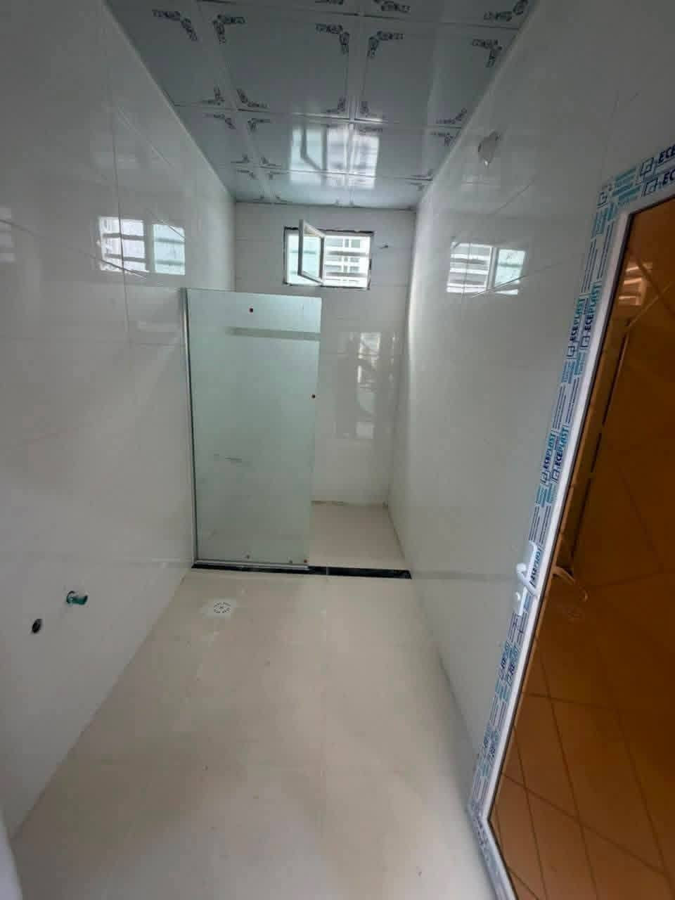 🏡دار للبيع🏡
المساحة: 150 متر مربع
✅ #طابو_زراعي_سند_25_أقرار_محكمه
السعر: 62 مليون  (مع المجال)
الموقع: النجف شارع الصب عمود 282 

مواصفات البناء:
غرفتين نوم وصاله ومطبخ واستقبال حمامات داخليه وخارجيه وكراج 
بناء مرتب (أساس + سقف كونكريت + طابوك)
أرضية بورسلين أبو الـ 60

الخدمات:#بعد_عن_سوق_100م
ماء كهرباء مدارس سوق تبليط مولد

للاستفسار والاتصال:
***********
