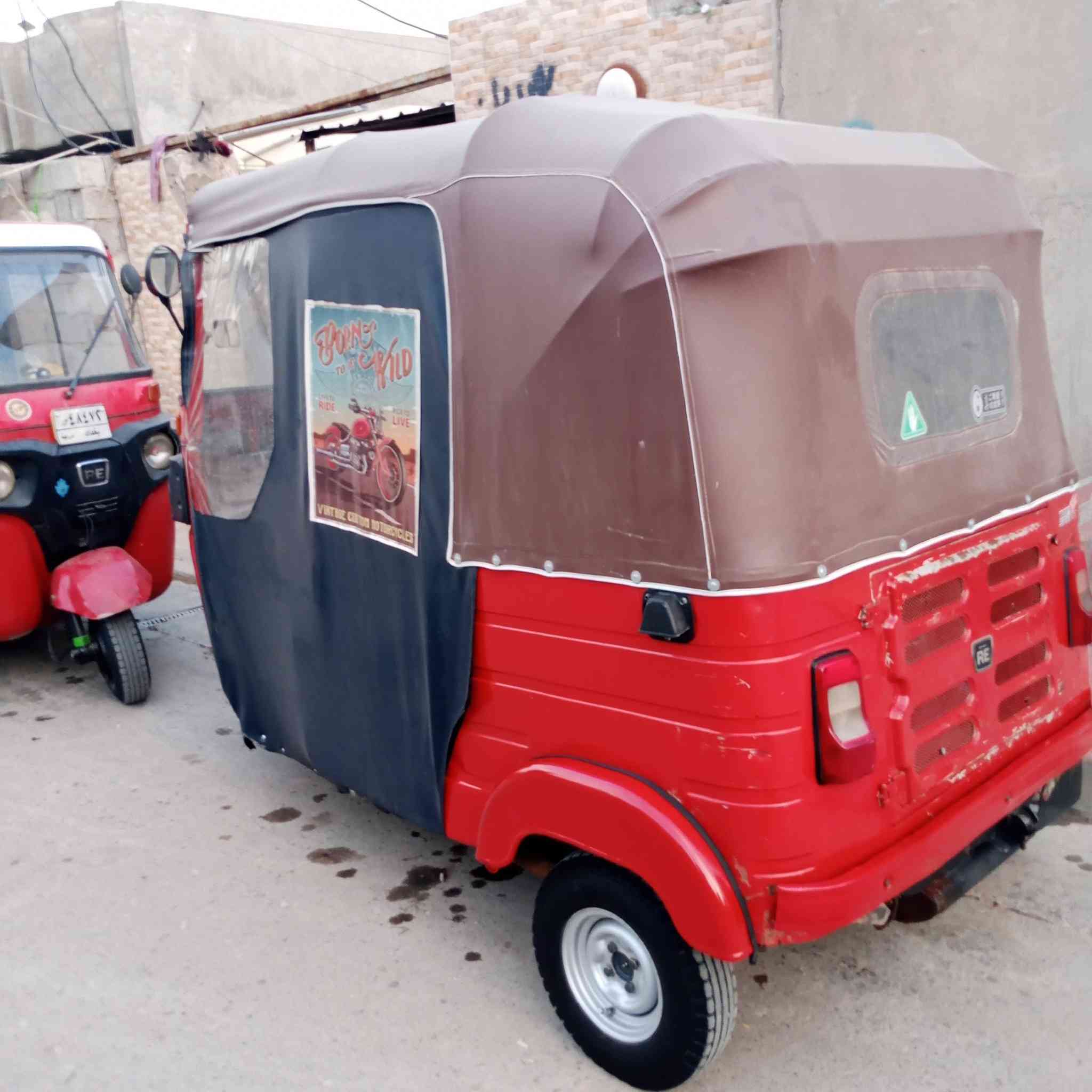 السلام عليكم تكتك للبيع موديل 2019شهر الواحد اوراق المصطفى العنوان بغداد جسرديالى سعر 4250 وبيها مجال حك جيه 
رقم الهاتف ***********
