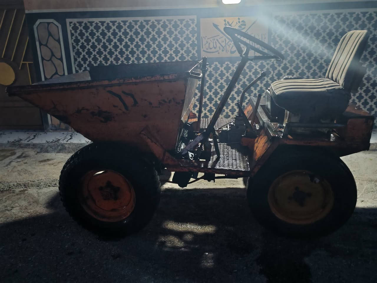 للبيع دنبر تصنيع جديد عالي الرقم ***********
