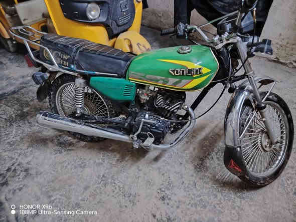 سلام عليكم دراجه يراني 5كير دراجه كلشي مابيهه تفحص وتاخذ مكاني بغداد عبيدي سعر 400وبيهه مجال حك جيه 
رقمي *********** مستعجل عله بيعتهه
