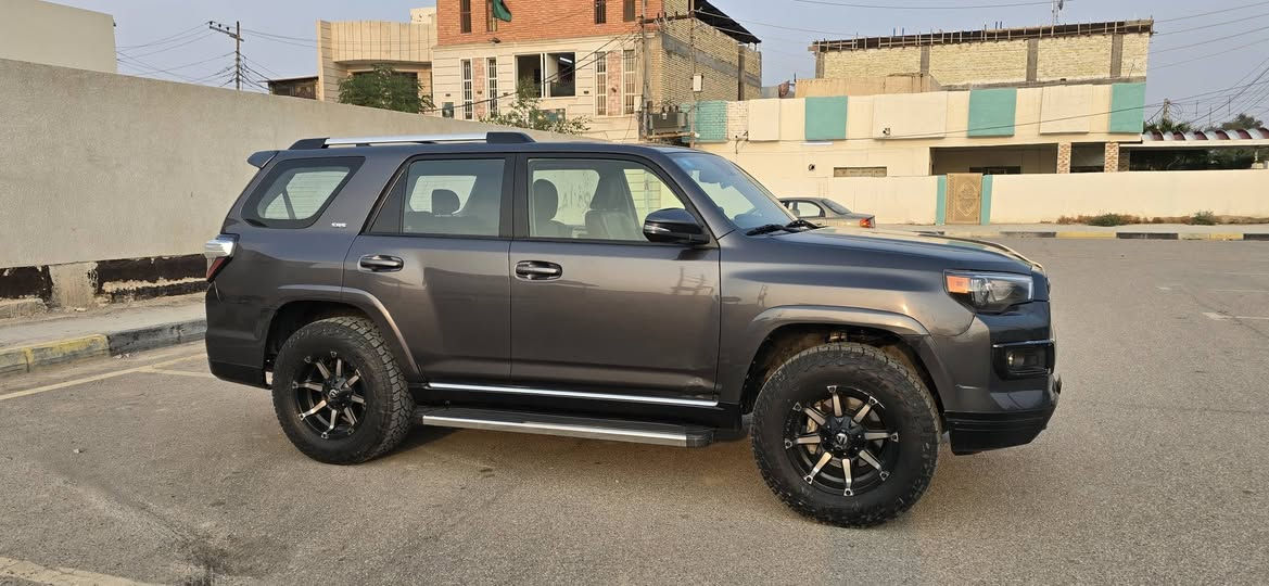 2022 Toyota 4runner, SR5
ماشية 74
فول بريميوم 
سلايد 
بصمة
كشنات جلد وكهرباء وتدفئة 
رادار امامي وجانبي 
7 راكب
توويل
سيارة مكفولة من الضرر والضربة
بارد بسيط جداً ورصعة صغيرة
بدون صبغ فقط دعاميات
رقم بغداد
السيارة جداً نظيفة 
بدون ايرباك
السيارة مزودة
البجم مغلف PDF
السيارة ما بيها اي ضرر كما موضح في الصور 
داخلة بدون دعاميات وبارد على كد ٣ اصابع 
السيارة جداً نظيفة شرط الفحص والسونار 
السعر 335$

***********
