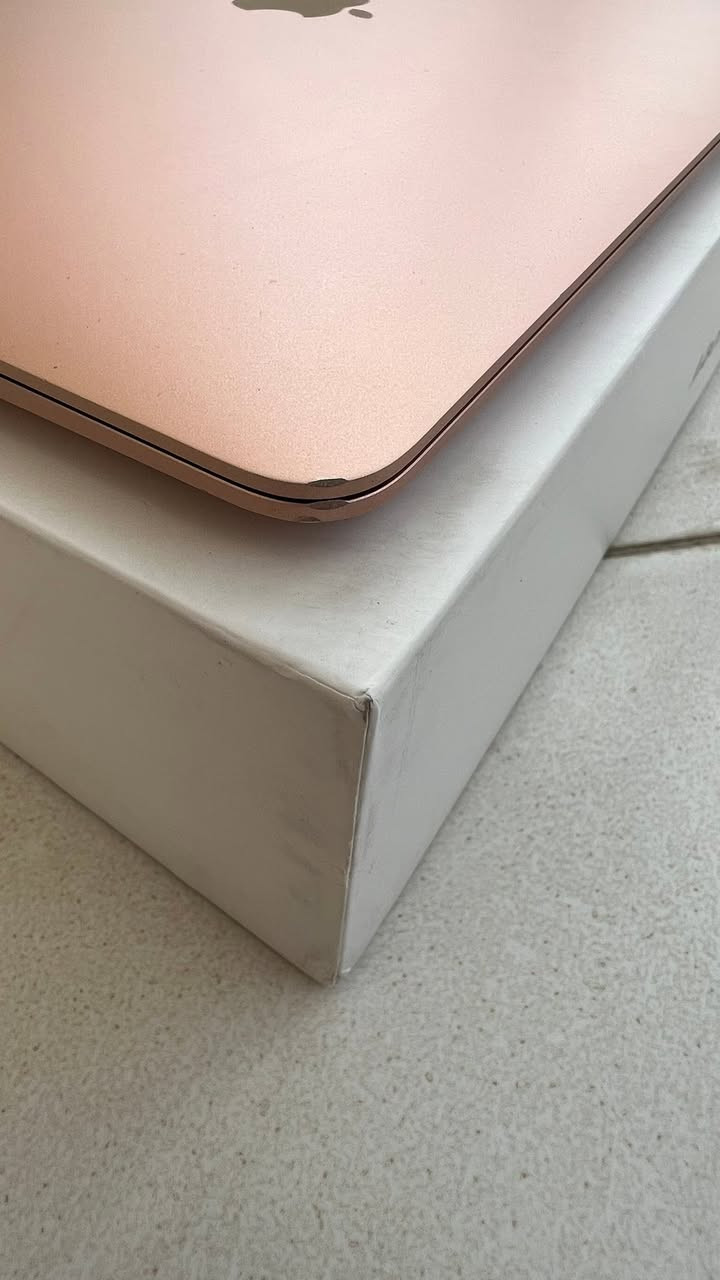 MacBook Air 2020 13” M1 - شرق اوسط كيبورد عربي

Ram 8 | SSD 250 

Battery 95 | Cycle 102

Price : 675,000 

***********
