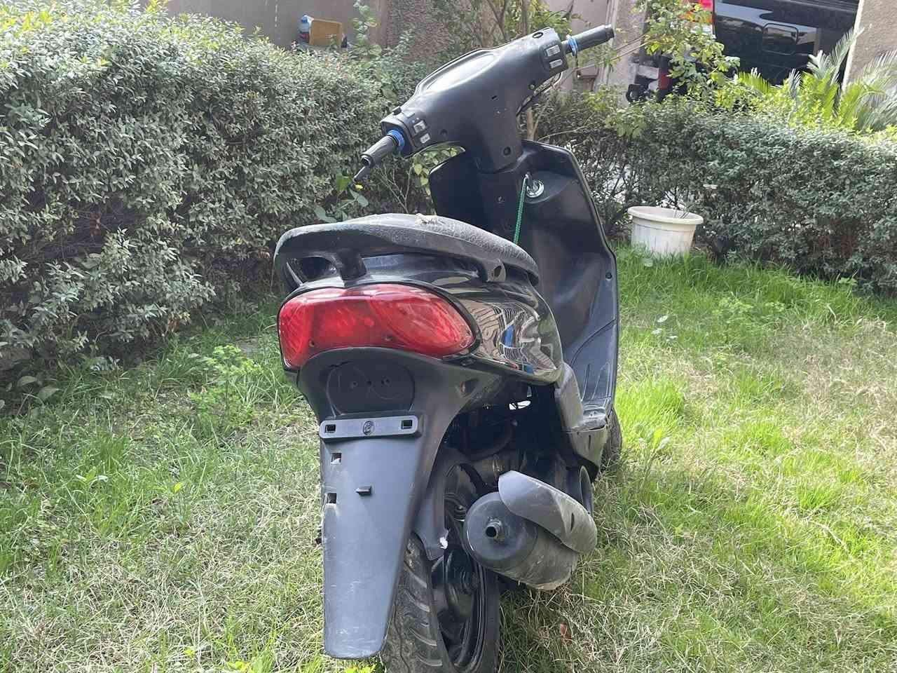 السلام عليكم
دراجه ماكس قجمه دراجه نضيفه ١٢٠ لبيع دراجه ممفتوحه بس رادلها ترتيبات بسيطه السعر ٣٢٥ وبيها مجال بسيط مكاني بغداد البلديات للاتصال 
‭0771 745 7193‬
