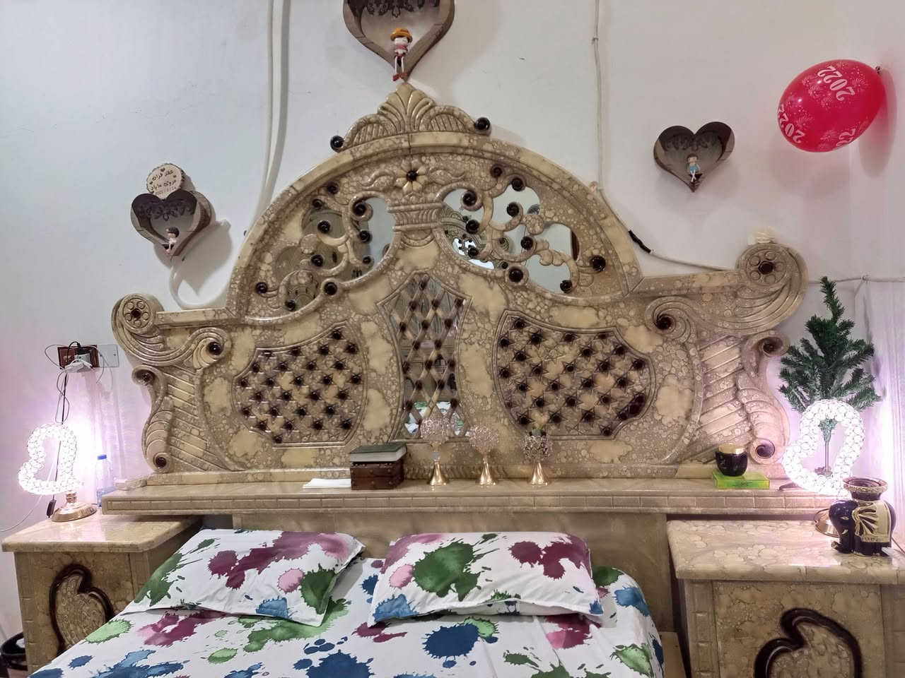 غرفه للبيع ام السته 
شغل عراقي صبغ حرار 
الغرفه نظيفه جدآ 
السعر ٧٥٠ وبيه مجال 
المكان الناصريه مركز 
الشراي يتصل ويجي يشوف بعينه 
***********
