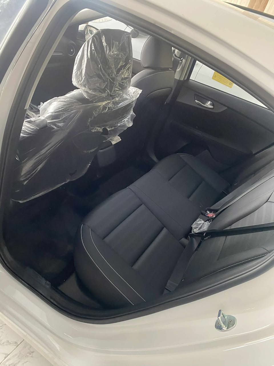 K3 2025
ماشية ٢٧ الف رقم اربيل 
مكفولة كفالة عامة السيارة على وضع الشركة
محرك 1.5 دبل نوزل
السيارة فول 
كشنات جلد 
فتحة
السعر١٤٣ وبيها مجال
مكان السيارة الانبار الفلوجة
***********
