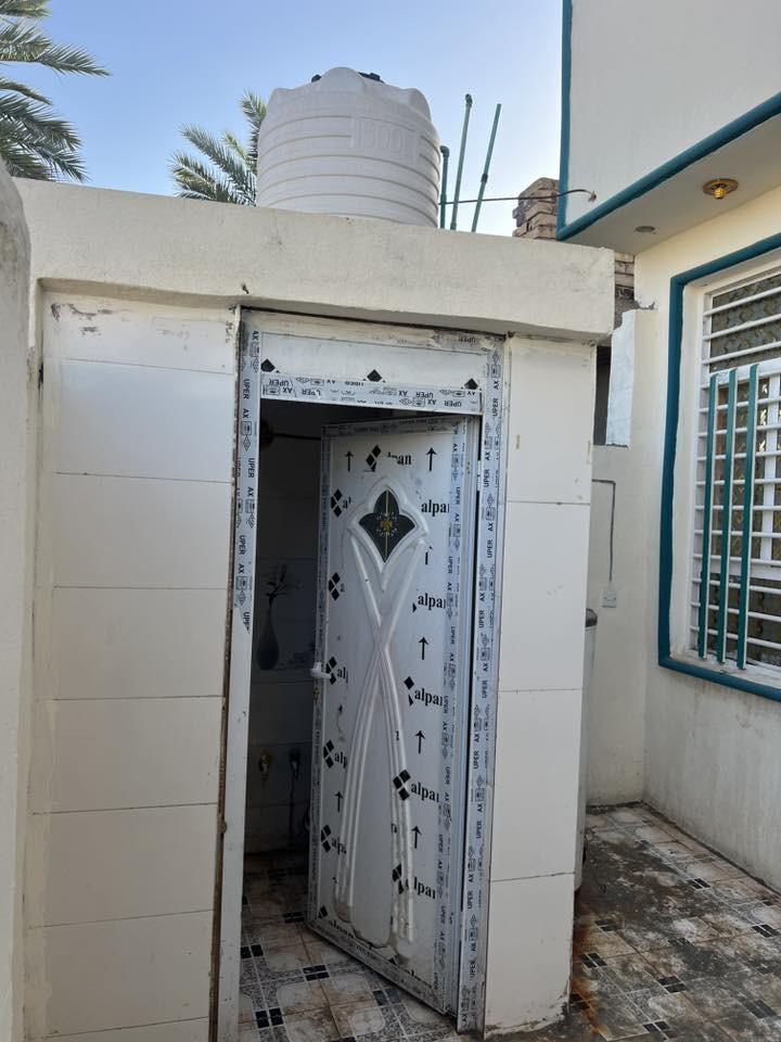 السلام عليكم 🫡 
يعلن مكتب عقارات علي قحطان الخفاجي 🏘️
عن دار مساحه 100 متر 
طابو زراعي سند 25
صاله ومطبخ وكلدور وغرفه 
حمامات داخليه وخارجيه 
موقع البيت سيف سعد 
شارع الغسل مجاور شارع المشجر 
تفاصيل اكثر أتفضل للمكتب أو اتصال 📞 

***********.     متوفر واتساب 
***********.     متوفر واتساب 

موقع المكتب سيف سعد قرب العلوه 
إذا عندك عقار للبيع أو ايجار 
بناء أو ترميم كلشي متوفر يمنه 😉
