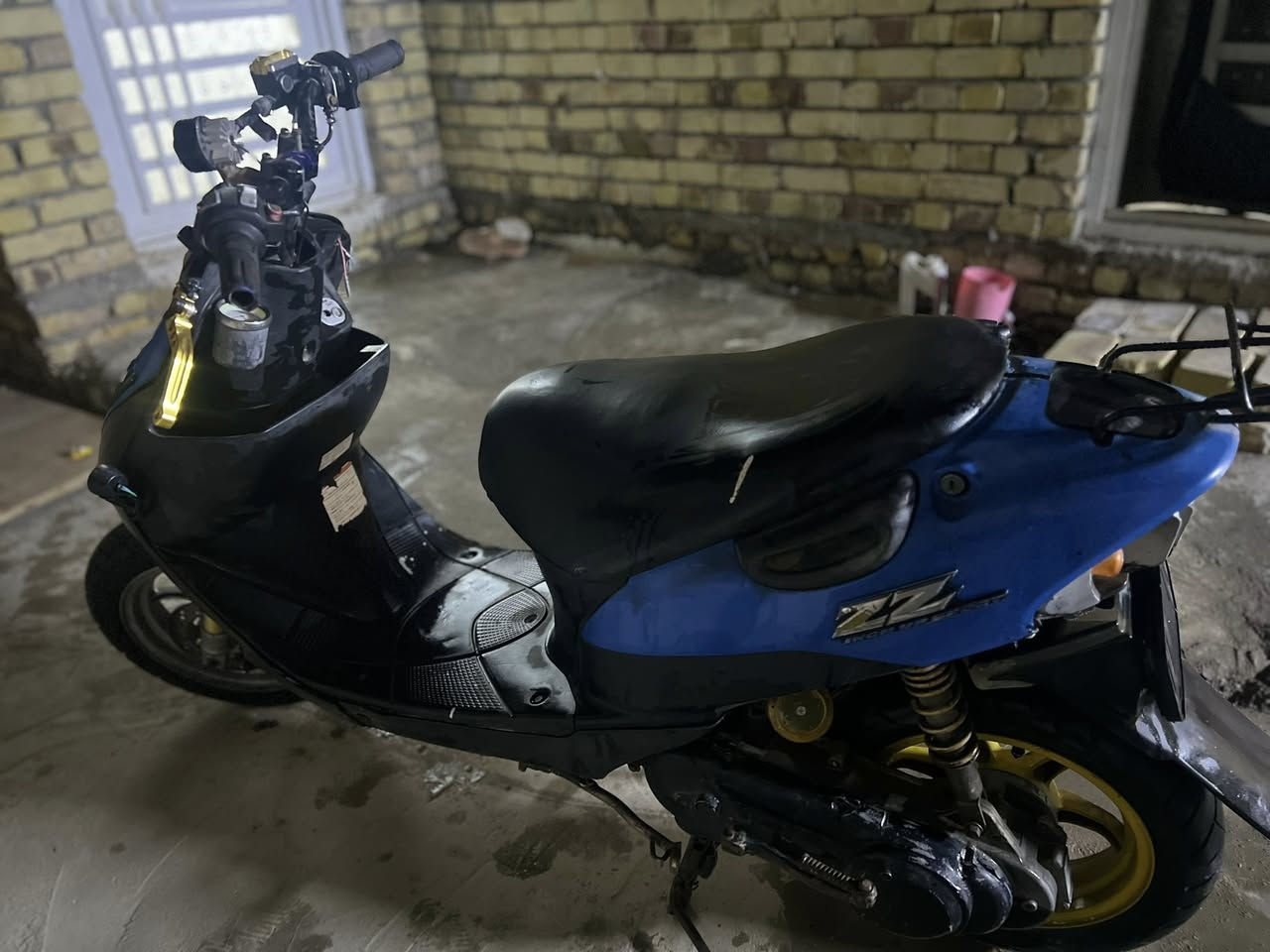 السلام عليكم دراجه ساسوكي مديل 2012حجمها اكبر من ال2003 دراجه مجفته مره وحده هورن لايت شغال هندر واحد تشتغل تجي تشغل وتشوف سعرها 250 مكاني حي الحسين الجديد اي استفسار خاص او رقمي ***********
