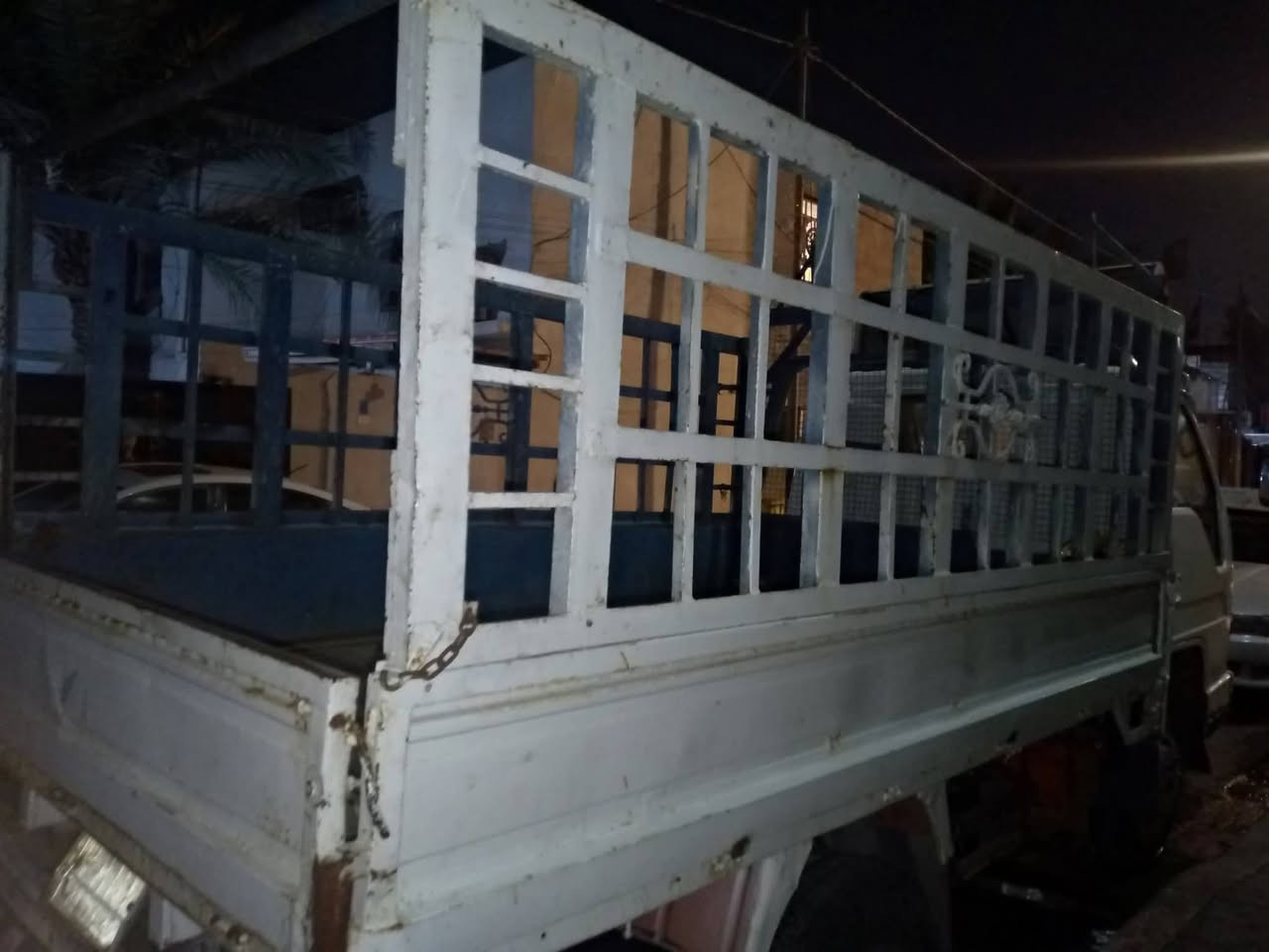 السلام عليكم.. للبيع سيارة حمل نظيفة وجاهزة للشغل
المواصفات:

الموديل: 2002.

الرقم: بصرة (السنويةباسمي )

الحالة: السيارة بحالة جيدة جداً، 

السعر المطلوب:
40 ورقة
 الحمل ٥ طن
المكان والمعاينة:
البصرة - [قبله قرب المستوصف السوق الكبير قديم ].
الاتصال0780 132 2108
