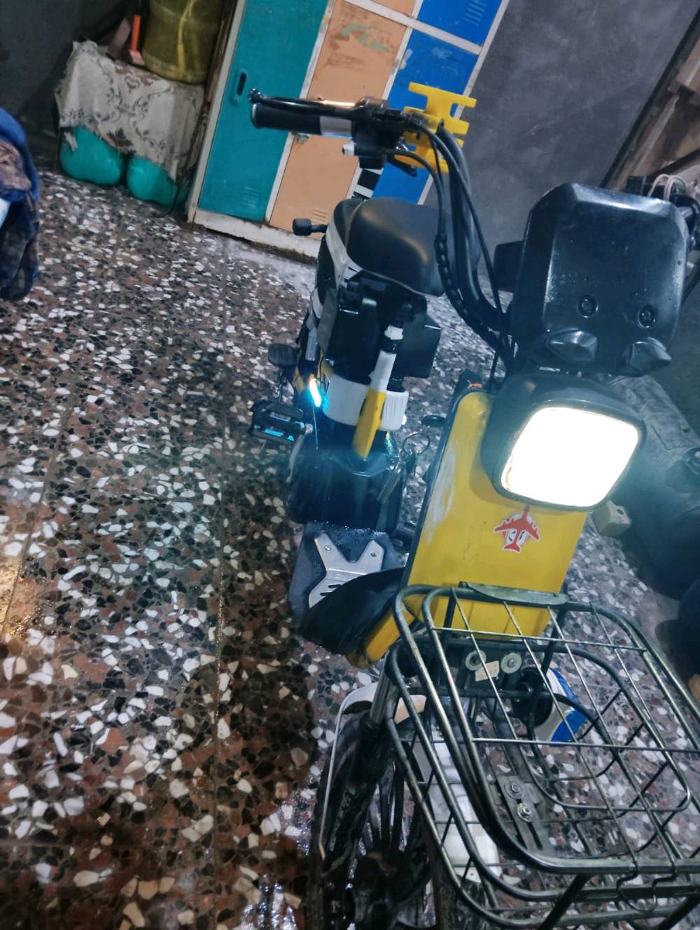 بايسكل شحن مستعمل
مواصفات:
شاشة
اناره ld
حجم 26
موديل 2023
قفل خلفي
لايت عالي ناصي
ستاند وشاحن موبايل
سرعة حقيقية 40_30
4 باتري
بك لايت
سله امامية
نضام امان سرقة
بي خللين الهورن والاشاير
السعر275 وبي مجال للطيبين 
المكان: كربلاء سيف سعد قرب أسواق حمودي
رقم الهاتف ***********