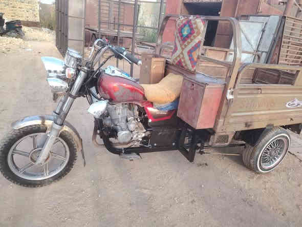 سلام عليكم ستوته لبيع موديل 2017 أوراق اصولي تعمير جديده كهربايات كله شغاله نكره سلف مابيه نقص برغي غراضه كله جديد خير من الله لونه احمر مكاني ديوانيه الحمزه الشرقي سعره 1350 وبيه مجال لشراي اتصل بيك خير وتدلل ***********
