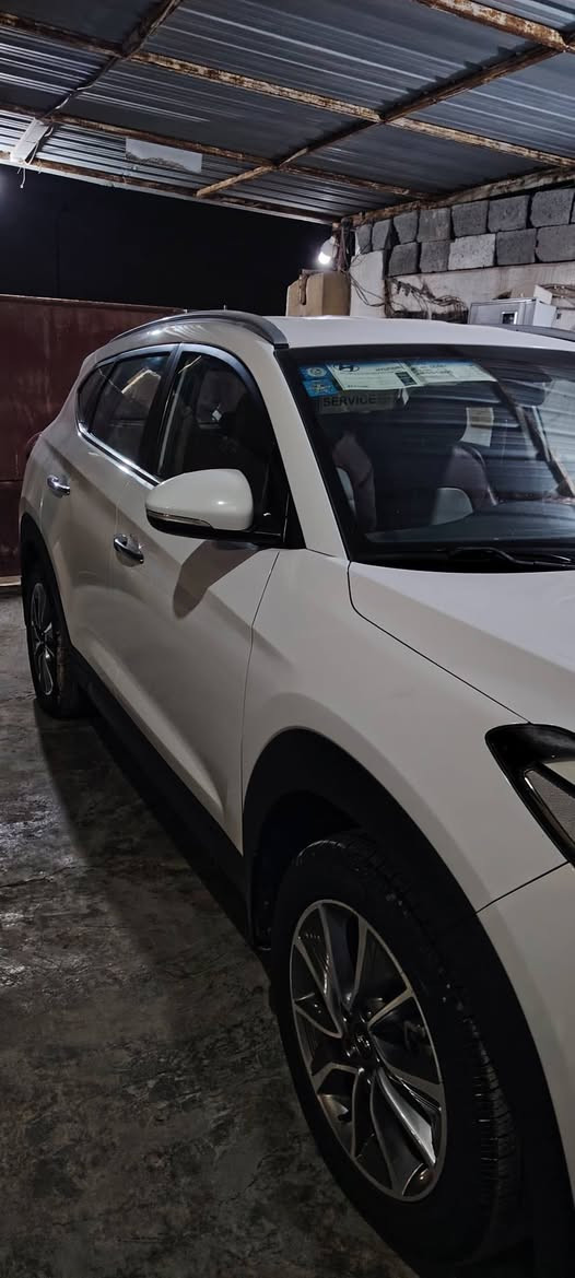 توسان 2018 بغداد بأسمي ماشيه 87 الف حقيقي مكفوله كفاله عامه من كلشي مواصفات عاديه بدون اي نقص والسعر 184 وبيه مجال بسيط السياره مال بيت جديده واحلى من الصور سكني بغداد 
***********
