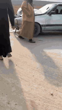 سلام عليكم سياره اودي
مسجله فصح صلاح الدين 
مسويه حادث البيع 
محركه كشر صدر راقي 
بس من سوت حادث مالي نفس بيه 
ابيع هيج ابيعه تفليش 
وترهم مراس بساره زين ونطي فرق 
***********
